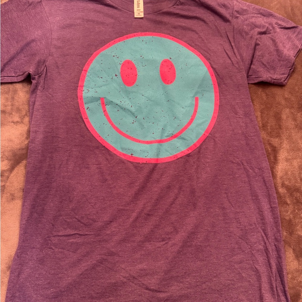 NWOT Tultex Heathered Purple Tee with smiley